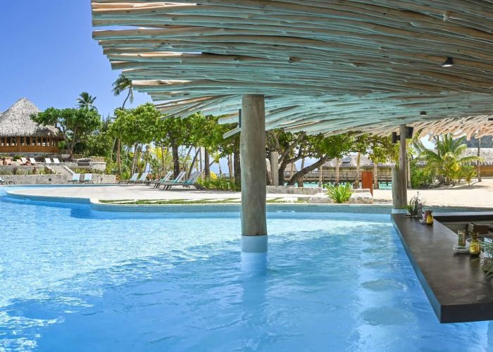 BOB_Le Bora Bora by Pearl Resorts_Manuia Pool Bar©Le Bora Bora by Pearl Resorts (6)