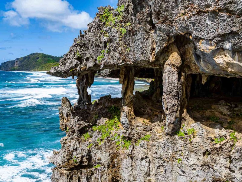 Grotte Ana Taupe'e sur l'île de Rurutu - Les îles Australes : une odyssée polynésienne hors des sentiers battus