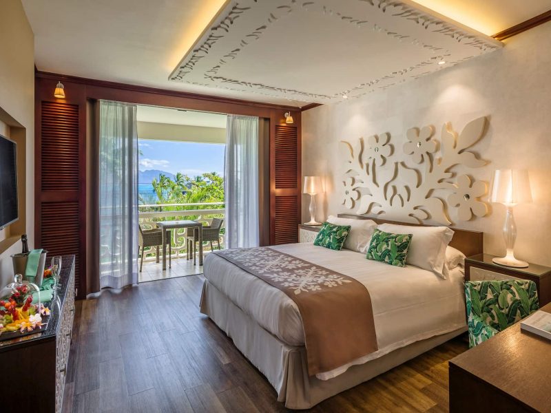 PPT_IC Tahiti_Classic Ocean & Moorea View Room©InterContinental Tahiti Resort & Spa (7)