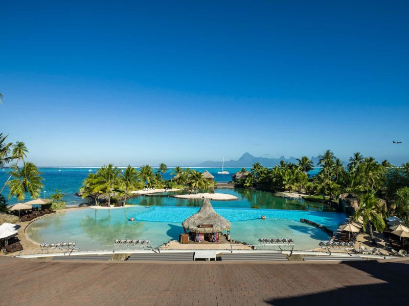 PPT_InterContinental Tahiti_Pool view©Romeo Balancourt 2