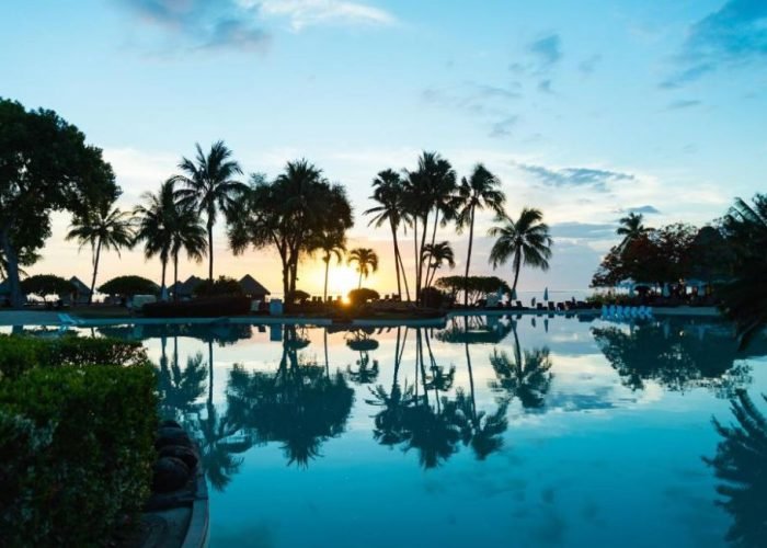 Hôtel Tahiti lagoon Resorts 3* à Tahiti - piscine au coucher du soleil